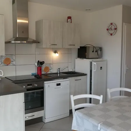 Дом отдыха Neuf Au Calme Pres De Gerardmer Avec Terrasse Et Balades En Foret - Fr-1-589-217 *